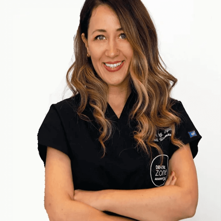 Dr.Dt Nilüfer Yılmaz Öğütlü (1)